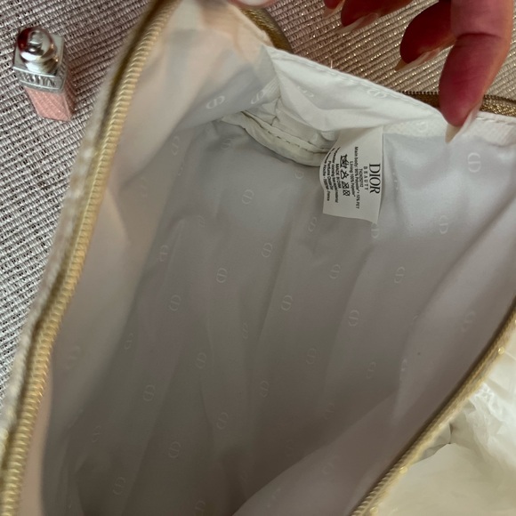 NEW 2pc Dior Limited Edition Golden Beauty Pouch + Lip Maximizer 001 Pink + Box - Picture 6 of 6